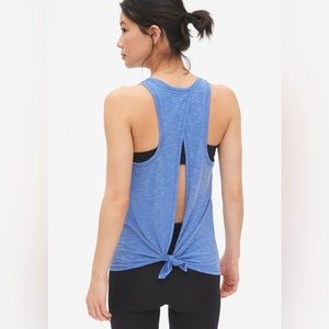 GapFit Breathe tie-back tank top, Size: Small, good condition